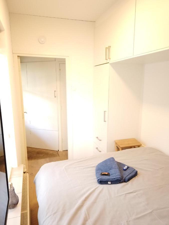 2-Room Apartment + 2 E-Bikes Alkmaar Exterior foto